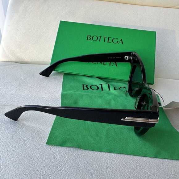 NEW BOTTEGA Veneta Cat-Eye Sunglasses Black Gold-tone Detail Transparent main image 7